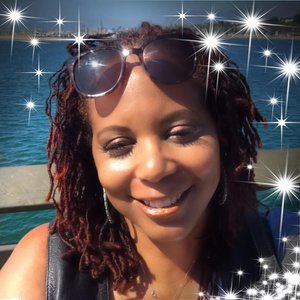 Meet your Posher, Yvette